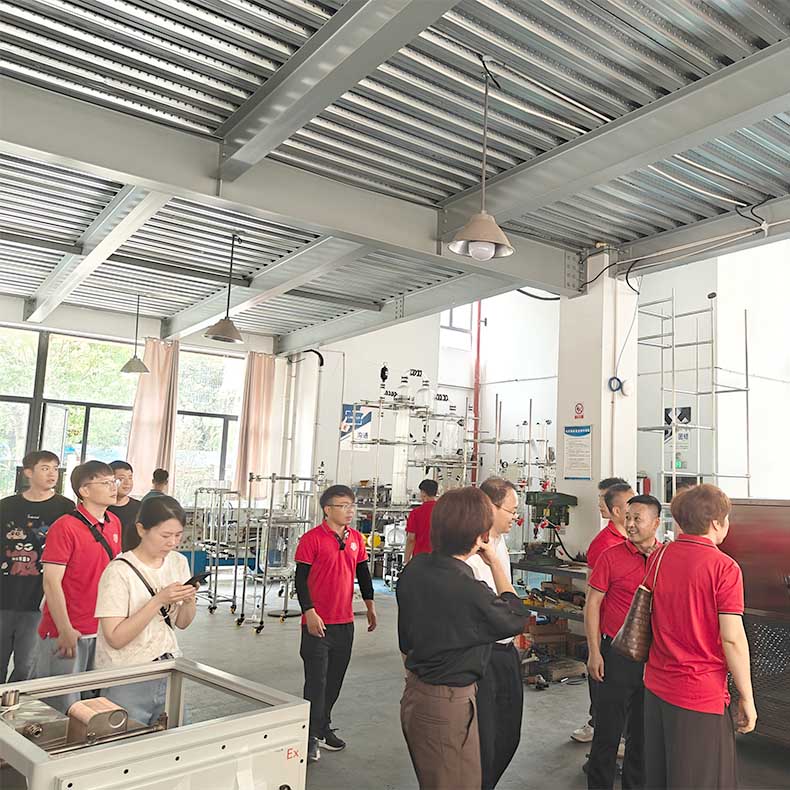 Anhui NiusHang Business Association Visits Our Company for Exchange and Workshop