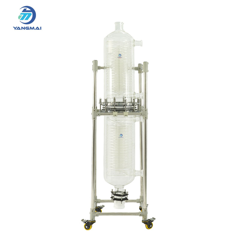 Understanding Glass Heat Exchangers: The Essential Lab Condensers