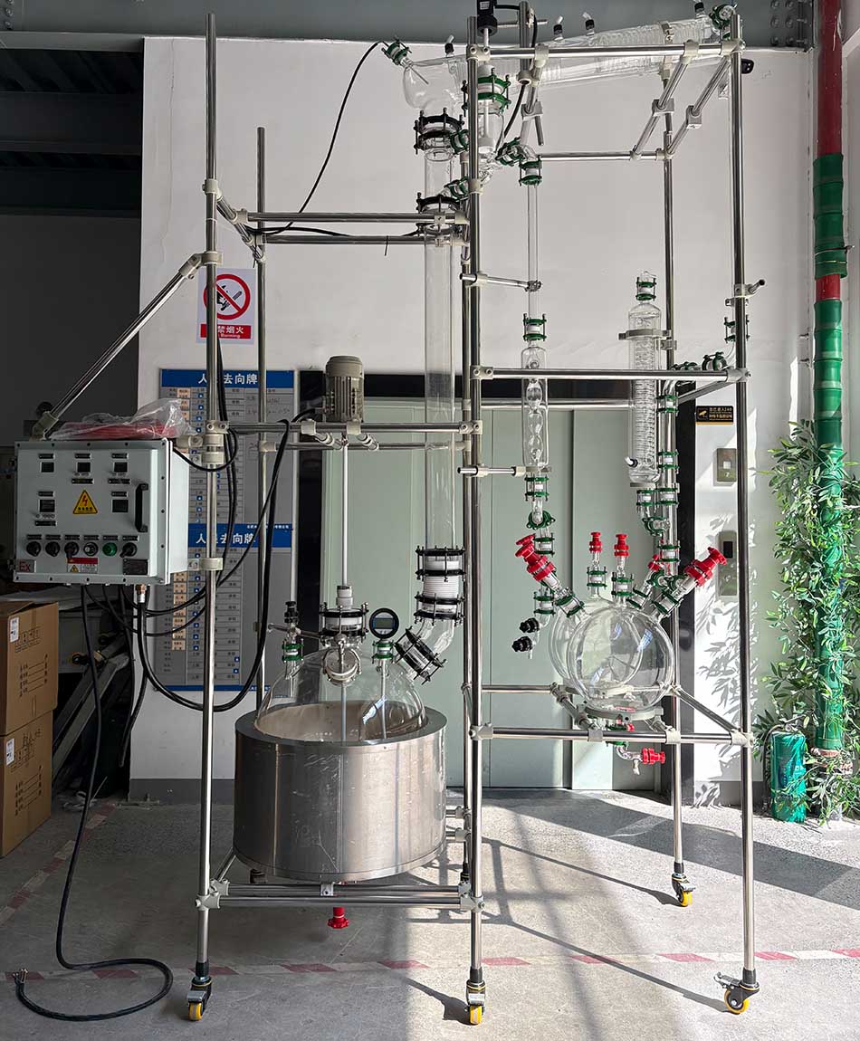 Laboratory Glass Distillation Reactor  Laboratory Glass Distillation Reactor